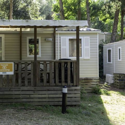 BUNGALOW 6 personnes - Comfort | 2 Ch. | 4/6 Pers. | Terrasse surélevée | 1 SDB | Clim. | TV