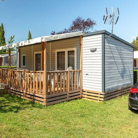 BUNGALOW 4 personnes - Mobil-home | Premium | 2 Ch. | 4 Pers. | Terrasse surélevée | Clim. | TV