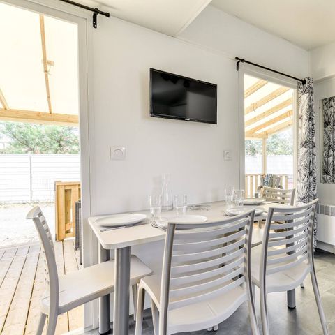 BUNGALOW 4 personnes - Mobil-home | Premium | 2 Ch. | 4 Pers. | Terrasse surélevée | Clim. | TV