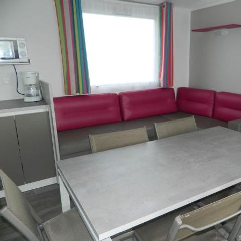 BUNGALOW 8 personnes - Mobil home Confort 28 à 35m² (3 chambres) + Terrasse avec vue mer 6/8 pers