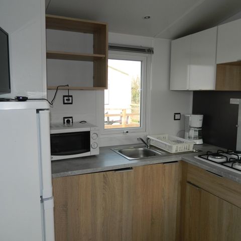 BUNGALOW 8 personnes - Mobil home Confort 28 à 35m² (3 chambres) + Terrasse avec vue mer 6/8 pers