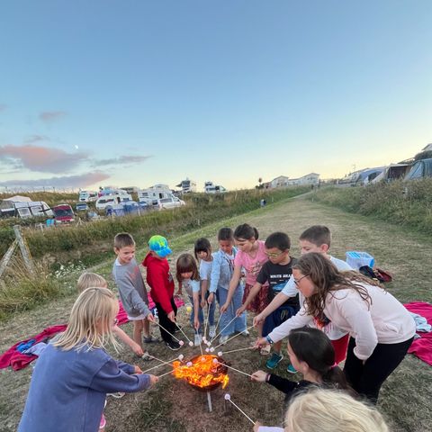 Flower Camping Omaha Beach - Camping Calvados - Image N°4
