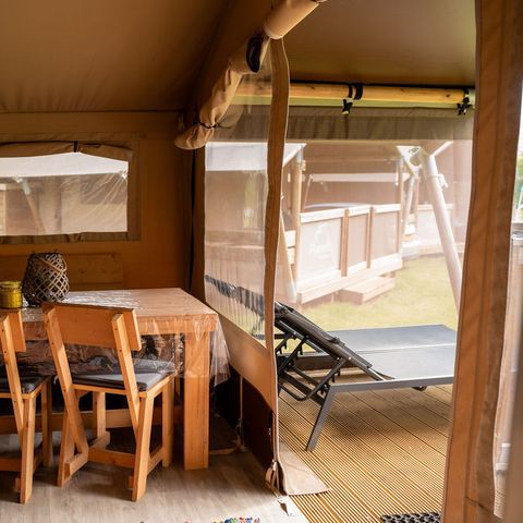 Tente en toile et en bois 5 personnes - y compris les installations sanitaires