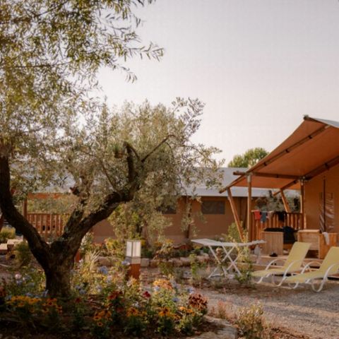 TENTE TOILE ET BOIS 6 personnes - Riverlodge 49m², 6pl-3ch