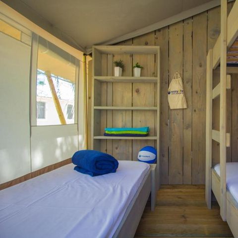 TENTE TOILE ET BOIS 5 personnes - Luxe safaritent sanitaire