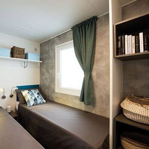 BUNGALOW 6 personnes - Premium | 3 Ch. | 6 Pers. | Terrasse surélevée | 2 SDB | Clim.