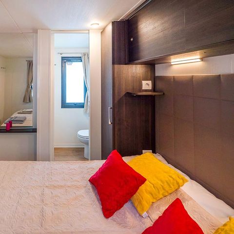 BUNGALOW 4 personnes - Ultimate | 2 Ch. | 4 Pers. | Terrasse surélevée | 2 SDB | Clim. | TV