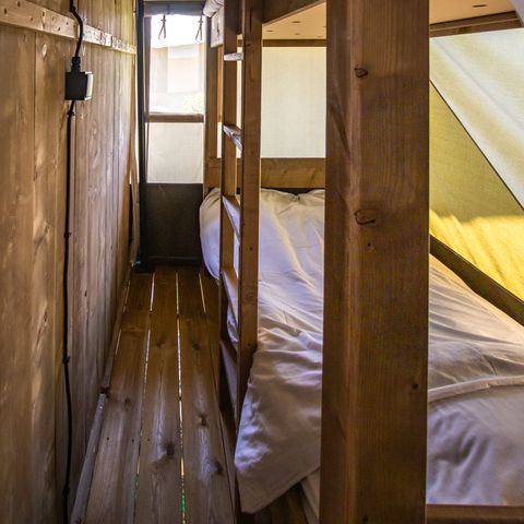 TENTE TOILE ET BOIS 5 personnes - Valkanela - Tente Safari Bella Vista + sanitaires + air conditionné (8P)
