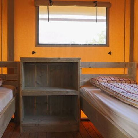 TENTE TOILE ET BOIS 6 personnes - Safari Lodge | 3 Ch. | 6 Pers. | Terrasse surélevée | Clim.