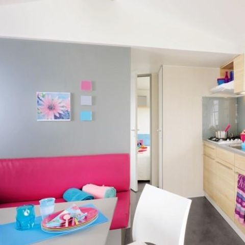 BUNGALOW 4 personnes - Standard Bois 24m² 2 chambres + terrasse semi couverte 18m² + TV
