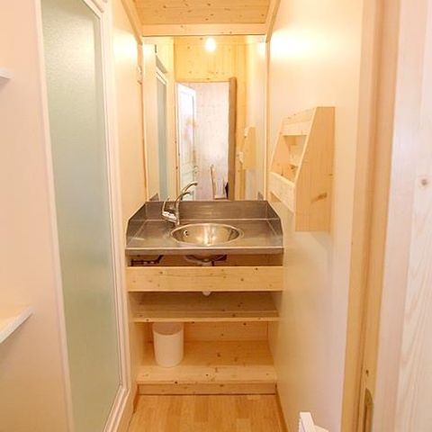 CHALET 4 personnes - Bois Confort 24m² 2 chambres + terrasse couverte + TV 4 pers