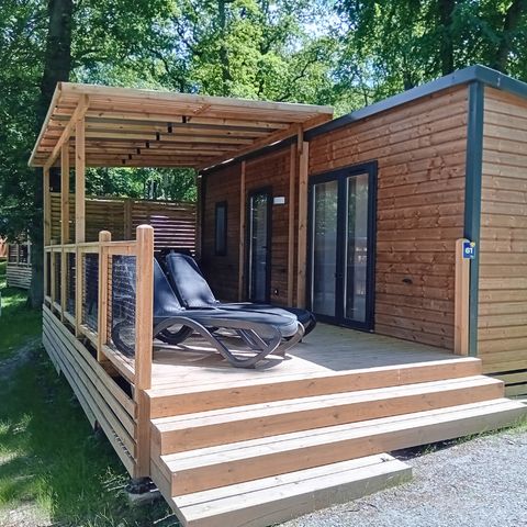 BUNGALOW 4 personnes - Homeflower Premium 29m² (2 chambres) + CLIM + terrasse semi-couverte + TV + draps + serviettes