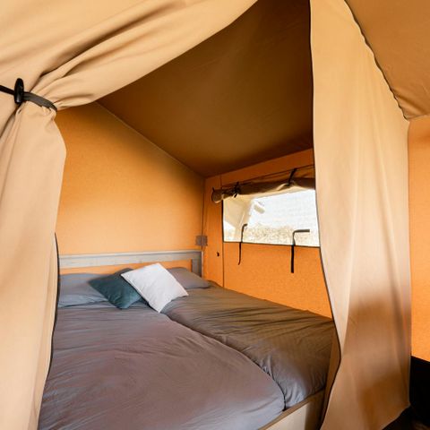 Tente en toile et en bois 4 personnes - CABANE SUR PILOTIS (4 personnes)