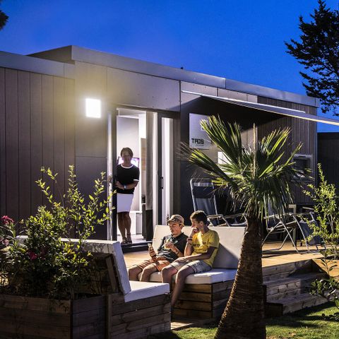 BUNGALOW 6 personnes - Cottage VIP 4 Pièces 6 Personnes Climatisé + TV