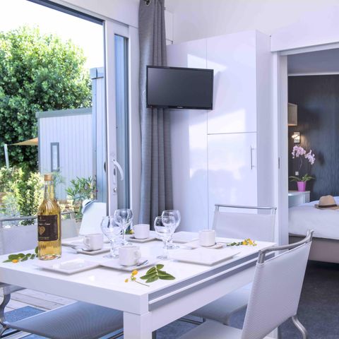 Mobilhome 6 personnes - COTTAGE VIP PLUS 3 CHAMBRES