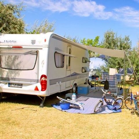 Emplacement - Emplacement avec électrcité