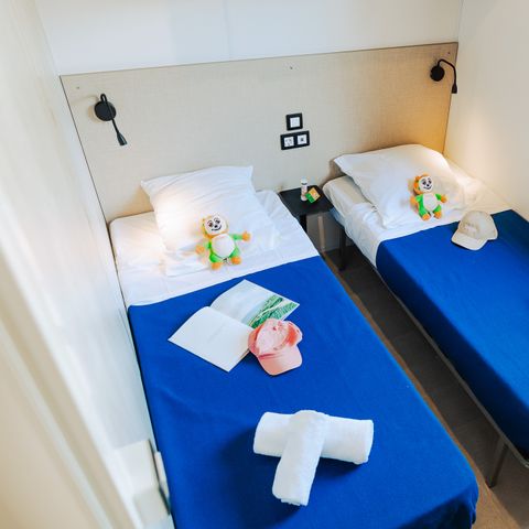 Mobilhome 4 personnes - Sunêlia Prestige 2 ch. 4 pers - 34 m2 - Terrasse couverte - SAM
