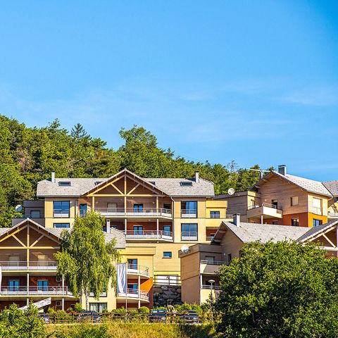 MAISON 10 personnes - 4 Chambres