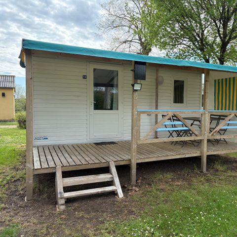 BUNGALOW 4 personnes - 4 PERS, 1CH, AVEC SANITAIRES