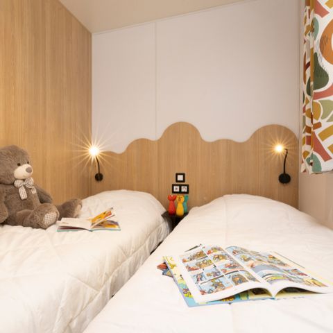 BUNGALOW 6 personnes - Bungalow Sapin - 32m² avec terrasse en bois semi-couverte