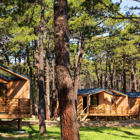 BUNGALOW 6 personnes - CABANE 4/6 PERSONNES