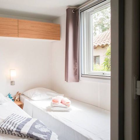 BUNGALOW 8 personnes - Mobil-home | Ultimate | 3 Ch. | 6/8 Pers. | Terrasse surélevée | 2 SDB | Clim.