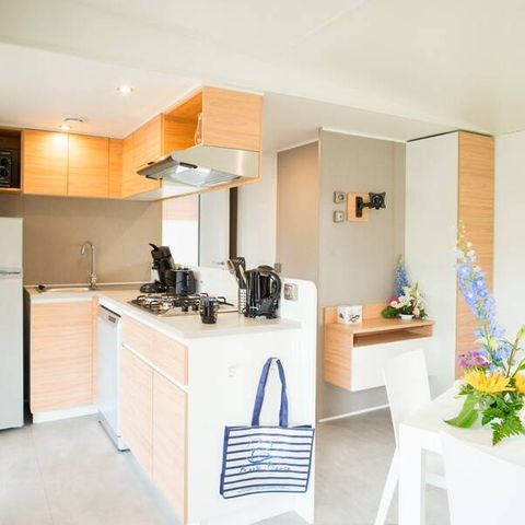 BUNGALOW 8 personnes - Mobil-home | Ultimate | 3 Ch. | 6/8 Pers. | Terrasse surélevée | 2 SDB | Clim.