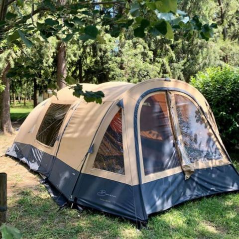 TENTE 4 personnes - Equipée