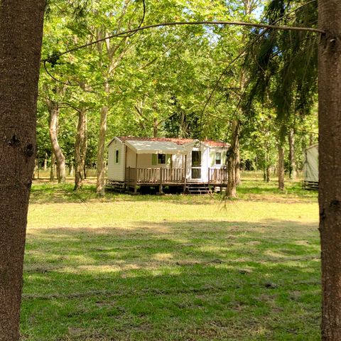 BUNGALOW 5 personnes - pour 4/5 personnes en zone B