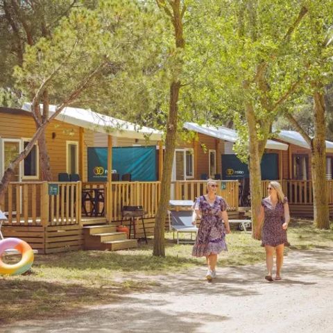 BUNGALOW 6 personnes - Salon Premium 3 chambres sans TV