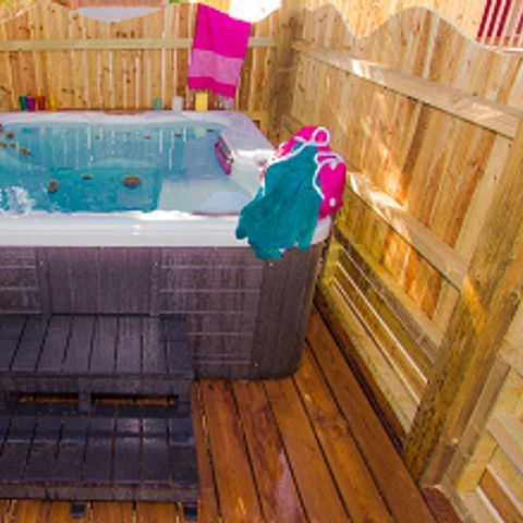Mobilhome 4 personnes - Hawaï - 32 m² - 2 chambres - Jacuzzi