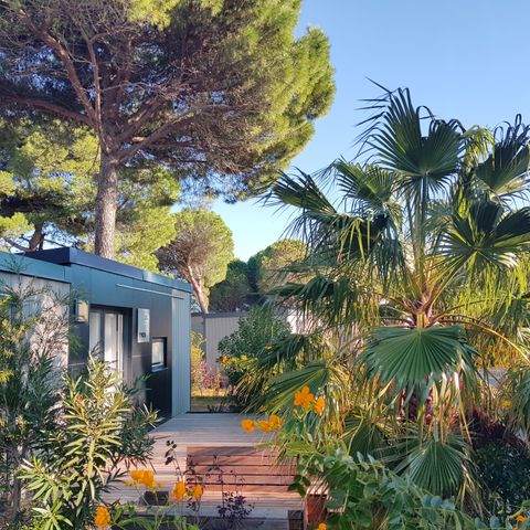 BUNGALOW 4 personnes - Cottage VIP TV Clim Plancha - 2 ch / 2 sdb - 4 pers.