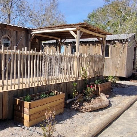 BUNGALOW 4 personnes - Éco-cabane 24m² - climatisé - 2 chambres