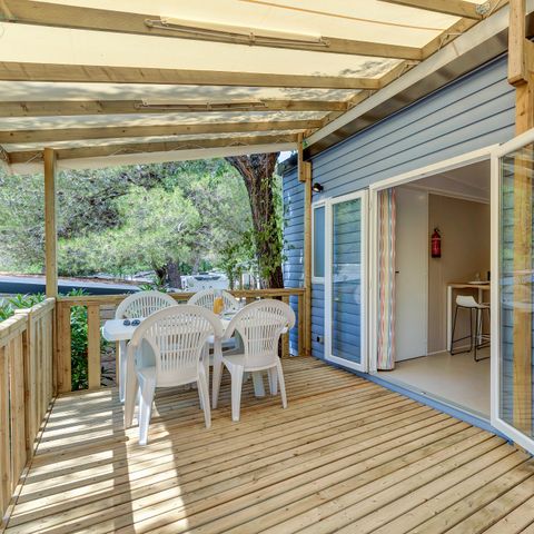 Mobilhome 8 personnes - Comfort XL | 4 Ch. | 8 Pers. | Terrasse surélevée | 2 SDB | Clim