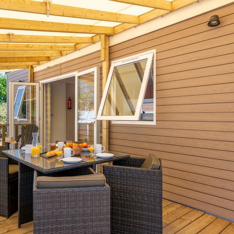 Mobilhome 6 personnes - Premium | 3 Ch. | 6 Pers. | Terrasse surélevée | 2 SDB | Clim.