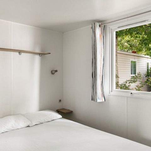 Mobilhome 4 personnes - Premium | 2 Ch. | 4 Pers. | Terrasse surélevée | 2 SDB | Clim.