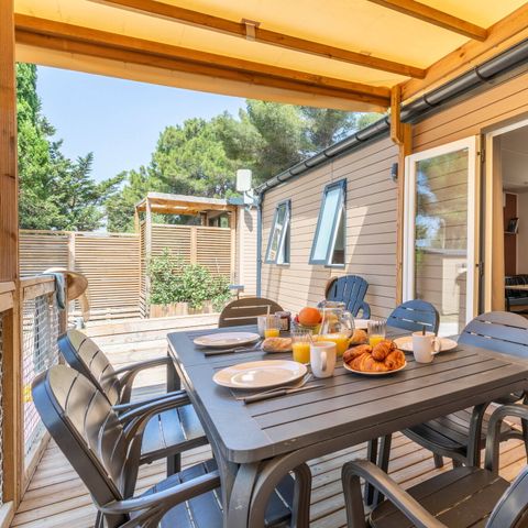 Mobilhome 6 personnes - Mobil-home | Premium | 3 Ch. | 6 Pers. | Terrasse surélevée | 2 SDB | Clim. | TV