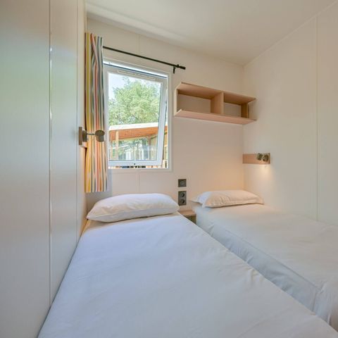 Mobilhome 8 personnes - Mobil-home | Comfort | 4 Ch. | 8 Pers. | Terrasse surélevée | 2 SDB | Clim.