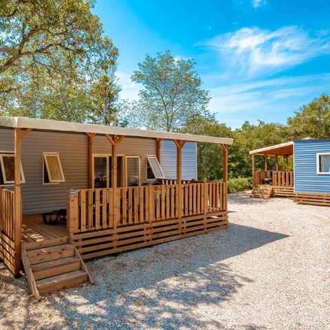 Mobilhome 8 personnes - Mobil-home | Comfort | 4 Ch. | 8 Pers. | Terrasse surélevée | 2 SDB | Clim.