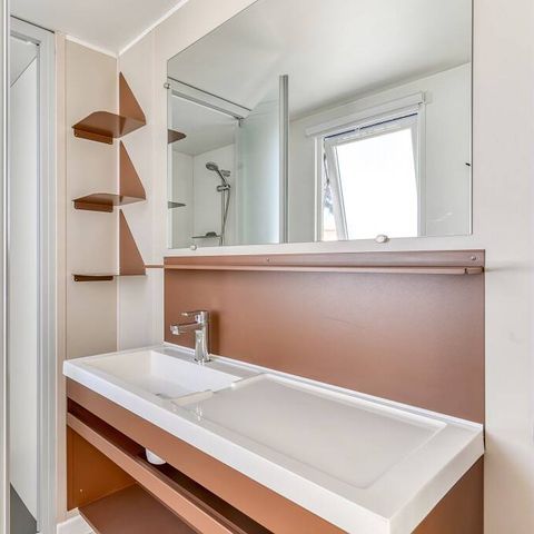 Mobilhome 6 personnes - Mobil-home | Premium | 3 Ch. | 6 Pers. | Terrasse surélevée | Clim. | TV