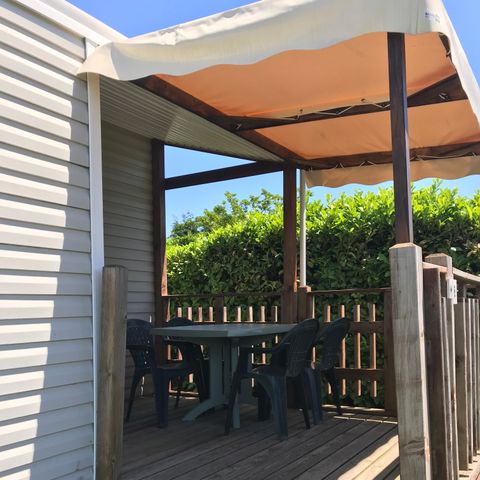 BUNGALOW 6 personnes - M5 M8  Malaga 2012 - terrasse d'angle couverte