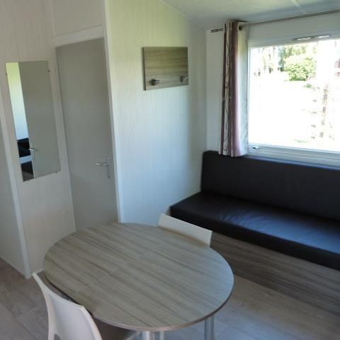 BUNGALOW 6 personnes - M5 M8  Malaga 2012 - terrasse d'angle couverte