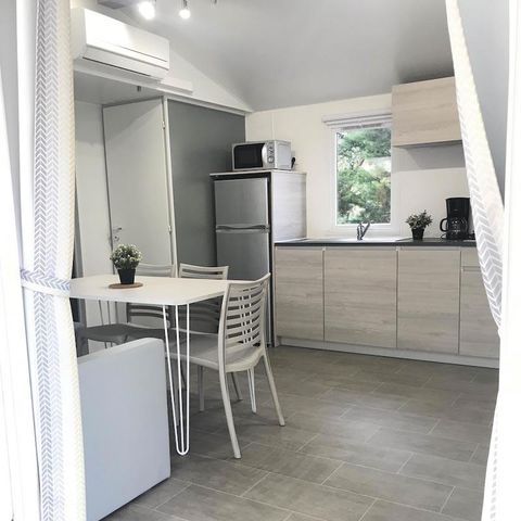 BUNGALOW 6 personnes - Mobile home 36m² - clim + TV + Terrasse couverte