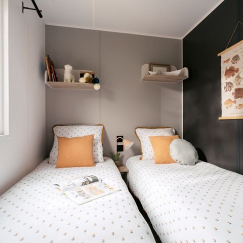 BUNGALOW 4 personnes - Mobil-home | Premium | 2 Ch. | 4 Pers. | Terrasse Lounge | Clim. | TV