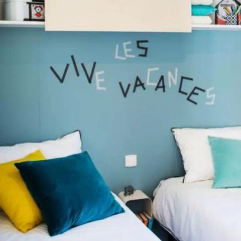 BUNGALOW 6 personnes - Premium 4 Pièces 6 Personnes Climatisé + TV