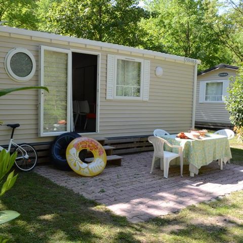 BUNGALOW 5 personnes - Mobilhome Classique 2 ch + Terrasse - Bord de Rivière