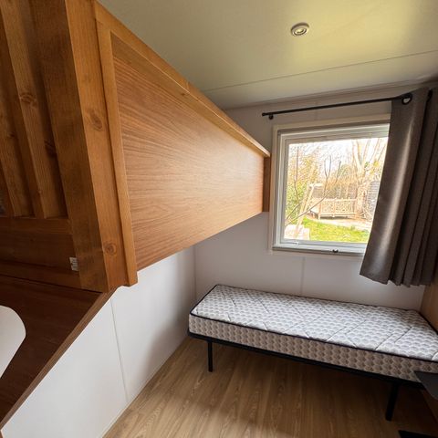 BUNGALOW 4 personnes - NEW // Résidence LOUISIANE PMR Confort 2 chambres + terrasse semi-couverte + TV