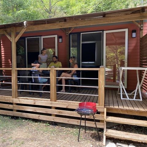 BUNGALOW 5 personnes - Cottage Premium 2 chambres avec terrasse couverte + Clim + TV + Lave-vaisselle