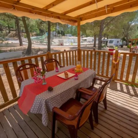 BUNGALOW 4 personnes - Aqua 2 Chambres 4 Personnes Terrasse semi-couverte TV