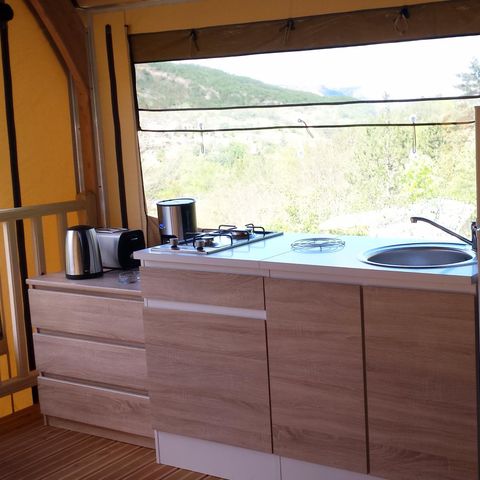 TENTE TOILE ET BOIS 5 personnes - Toilé Nature Luxe 32m² - Jacuzzi - 4 ad + 1 enf